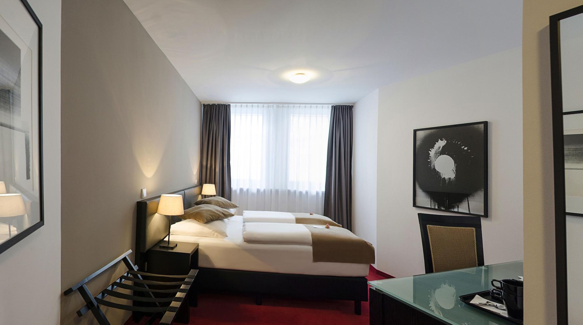 Homaris Corner Hotel